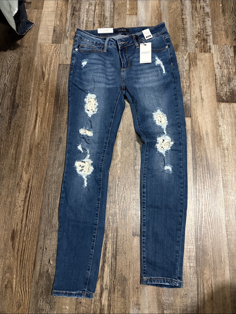 Judy Blue Distressed Skinny Jeans - flower patches